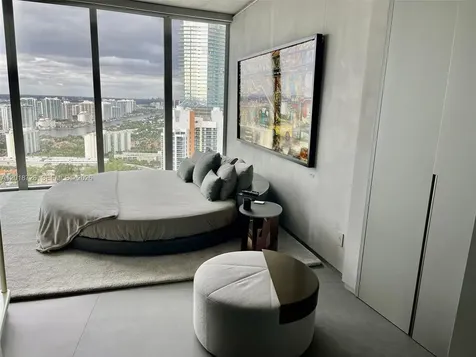 18555 Collins Avenue Sunny Isles Beach FL 33160