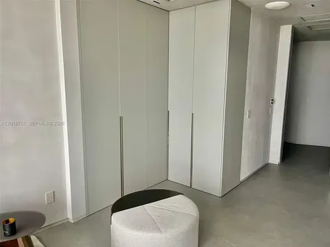 18555 Collins Avenue Sunny Isles Beach FL 33160