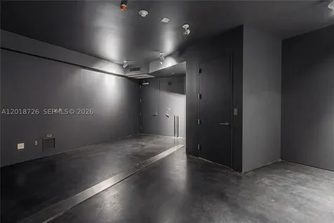 18555 Collins Avenue Sunny Isles Beach FL 33160