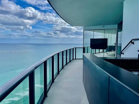 18555 Collins Avenue Sunny Isles Beach FL 33160