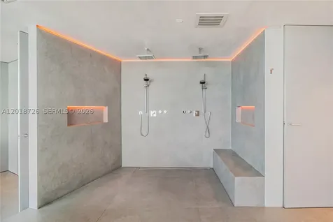 18555 Collins Avenue Sunny Isles Beach FL 33160
