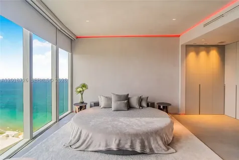 18555 Collins Avenue Sunny Isles Beach FL 33160