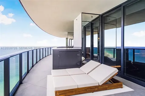 18555 Collins Avenue Sunny Isles Beach FL 33160