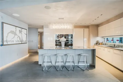 18555 Collins Avenue Sunny Isles Beach FL 33160