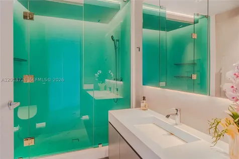 18555 Collins Avenue Sunny Isles Beach FL 33160