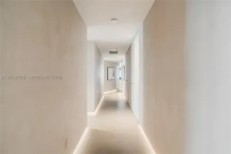 18555 Collins Avenue Sunny Isles Beach FL 33160