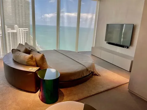 18555 Collins Avenue Sunny Isles Beach FL 33160