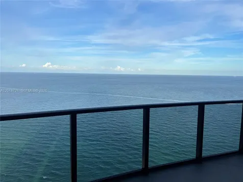 18555 Collins Avenue Sunny Isles Beach FL 33160