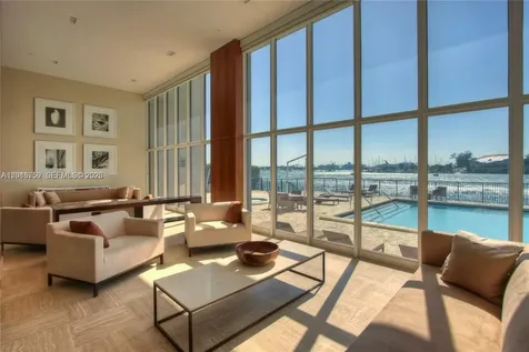 1000 Venetian Way Miami FL 33139