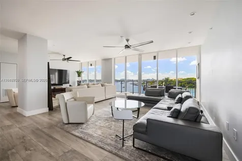 1000 Venetian Way Miami FL 33139
