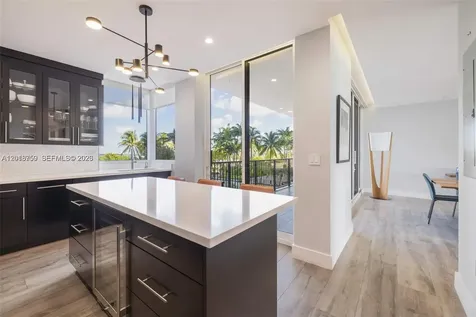 1000 Venetian Way Miami FL 33139
