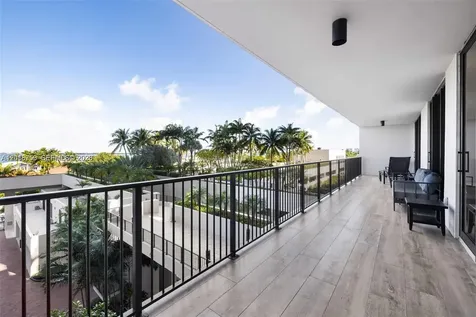 1000 Venetian Way Miami FL 33139