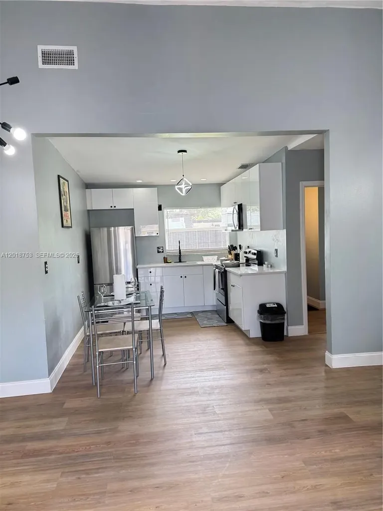 414 N 60th Way Hollywood FL 33024