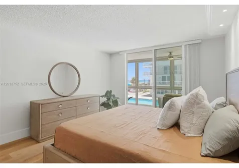 5401 Collins Avenue Miami Beach FL 33140