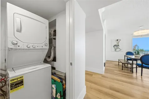 5401 Collins Avenue Miami Beach FL 33140