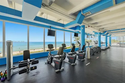 5401 Collins Avenue Miami Beach FL 33140