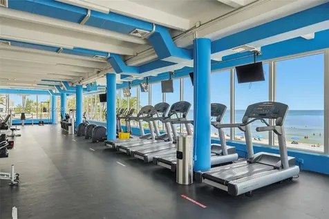 5401 Collins Avenue Miami Beach FL 33140