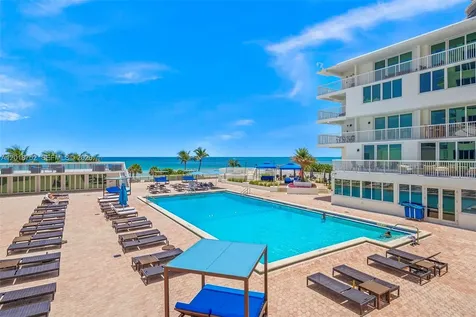 5401 Collins Avenue Miami Beach FL 33140
