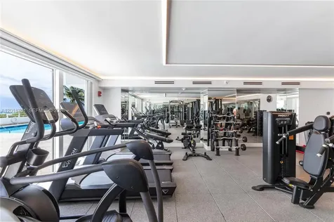 345 Ocean Drive Miami Beach FL 33139
