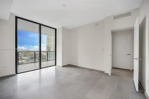 68 SE 6th Street Miami FL 33131