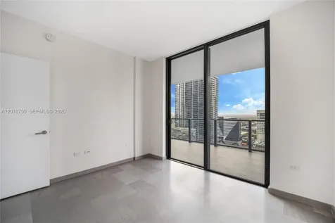 68 SE 6th Street Miami FL 33131
