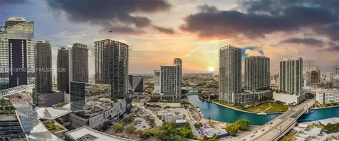 68 SE 6th Street Miami FL 33131
