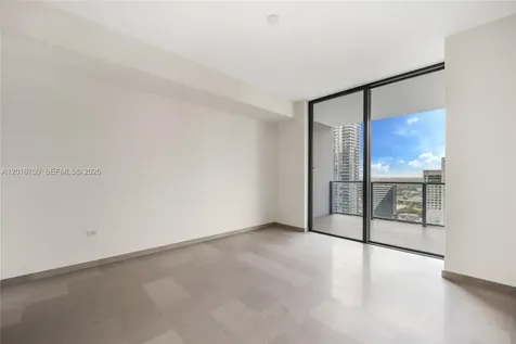 68 SE 6th Street Miami FL 33131