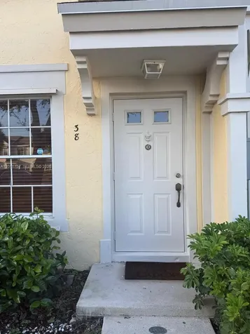 38 Key West Court Weston FL 33326