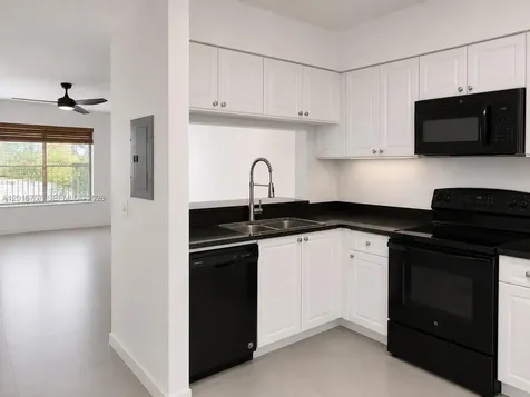 38 Key West Court Weston FL 33326