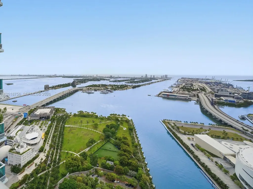 900 Biscayne Boulevard Miami FL 33132