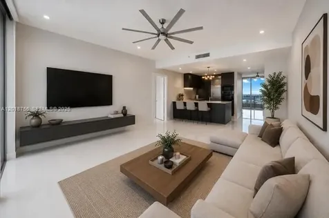 900 Biscayne Boulevard Miami FL 33132