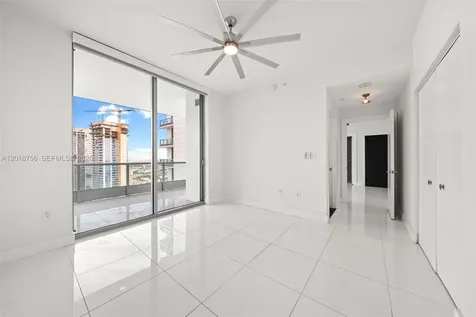 900 Biscayne Boulevard Miami FL 33132