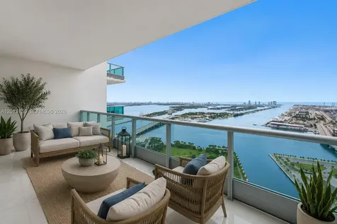 900 Biscayne Boulevard Miami FL 33132