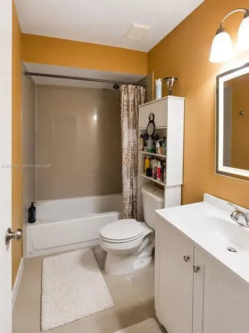 7833 Tam Oshanter Boulevard North Lauderdale FL 33068