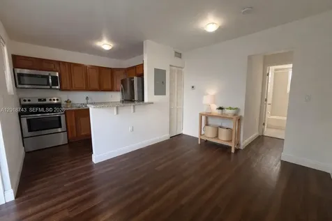 540 NW 7th Street Miami FL 33136