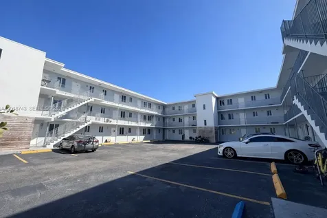 540 NW 7th Street Miami FL 33136