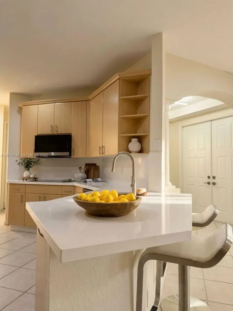 2816 Kinsington Circle Weston FL 33332