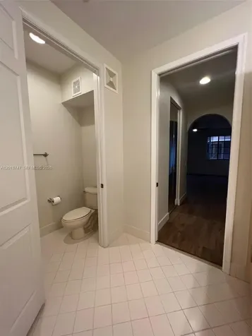 2816 Kinsington Circle Weston FL 33332