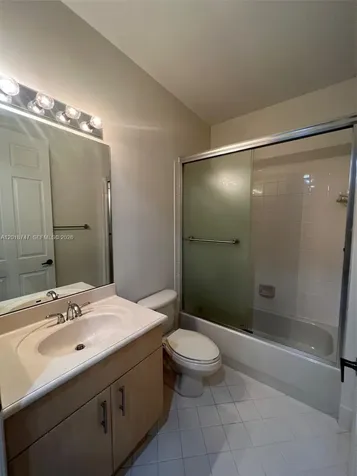 2816 Kinsington Circle Weston FL 33332