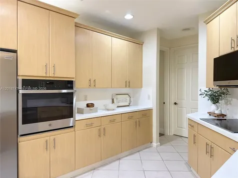 2816 Kinsington Circle Weston FL 33332