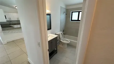 17601 NE 5th Court North Miami Beach FL 33162