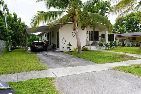17601 NE 5th Court North Miami Beach FL 33162