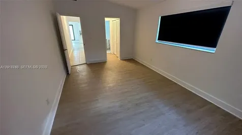 17601 NE 5th Court North Miami Beach FL 33162