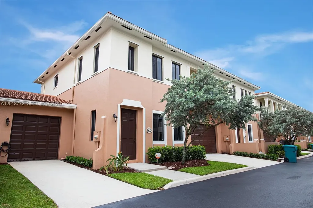 2412 Venetian Way Boynton Beach FL 33426