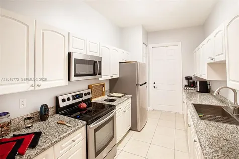 2412 Venetian Way Boynton Beach FL 33426