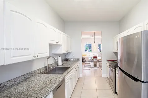 2412 Venetian Way Boynton Beach FL 33426
