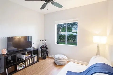 2412 Venetian Way Boynton Beach FL 33426