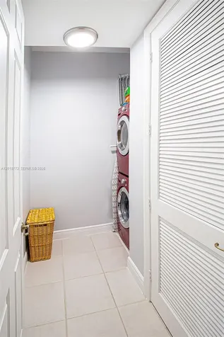 2412 Venetian Way Boynton Beach FL 33426