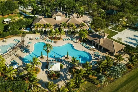 4404 E Whitewater Avenue Weston FL 33332
