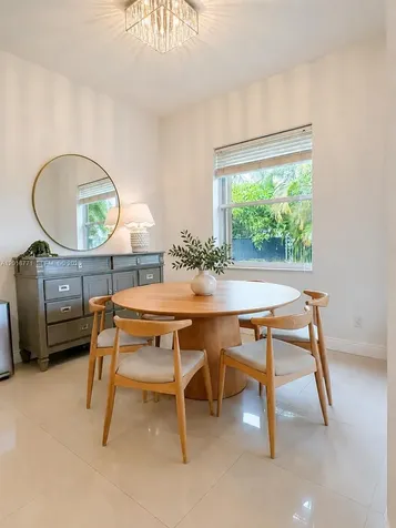4404 E Whitewater Avenue Weston FL 33332